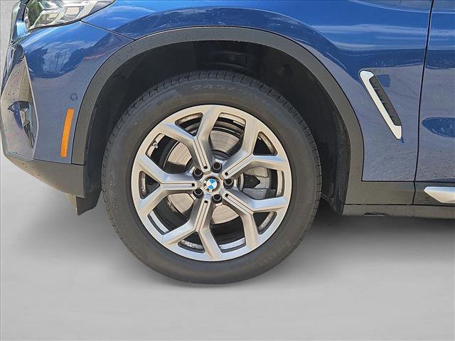 Used 2025 BMW X4 xDrive30i image 22
