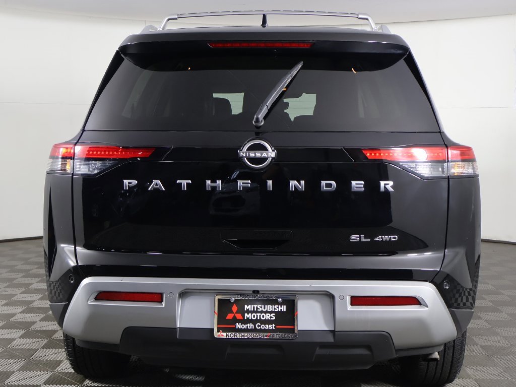 Used 2023 Nissan Pathfinder SL image 13