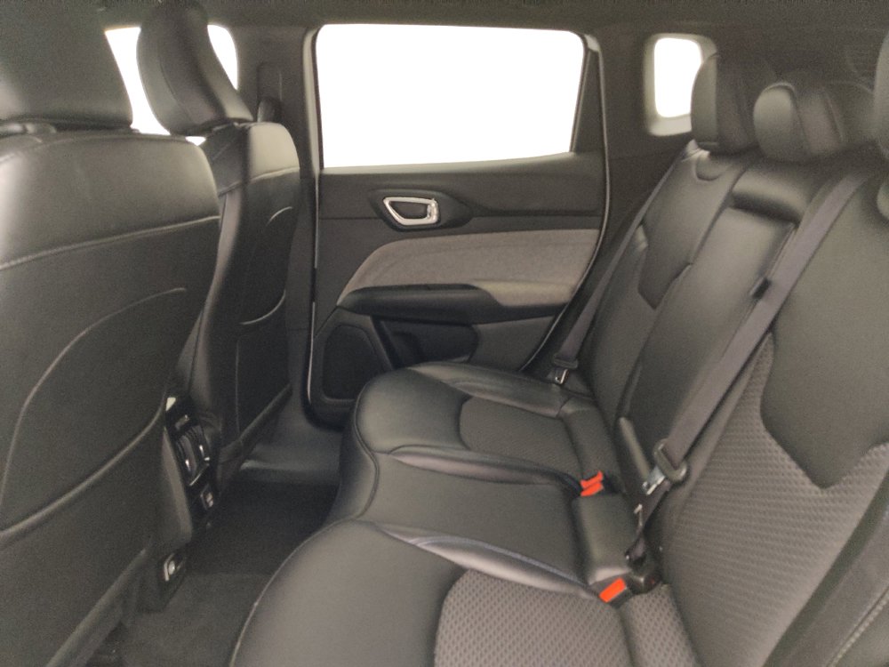 Used 2024 Jeep Compass Latitude AWD/4WD image 18