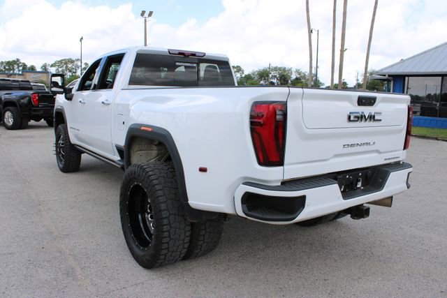Used 2024 GMC Sierra 3500 Denali Ultimate AWD/4WD image 8