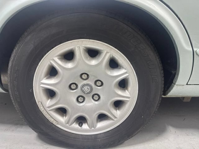 Used 2000 Jaguar XJ8 RWD image 6