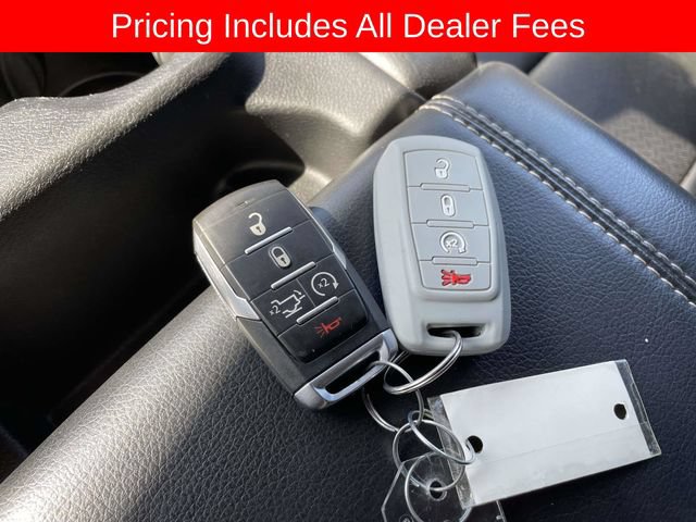 Used 2019 RAM 1500 Laramie AWD/4WD image 35