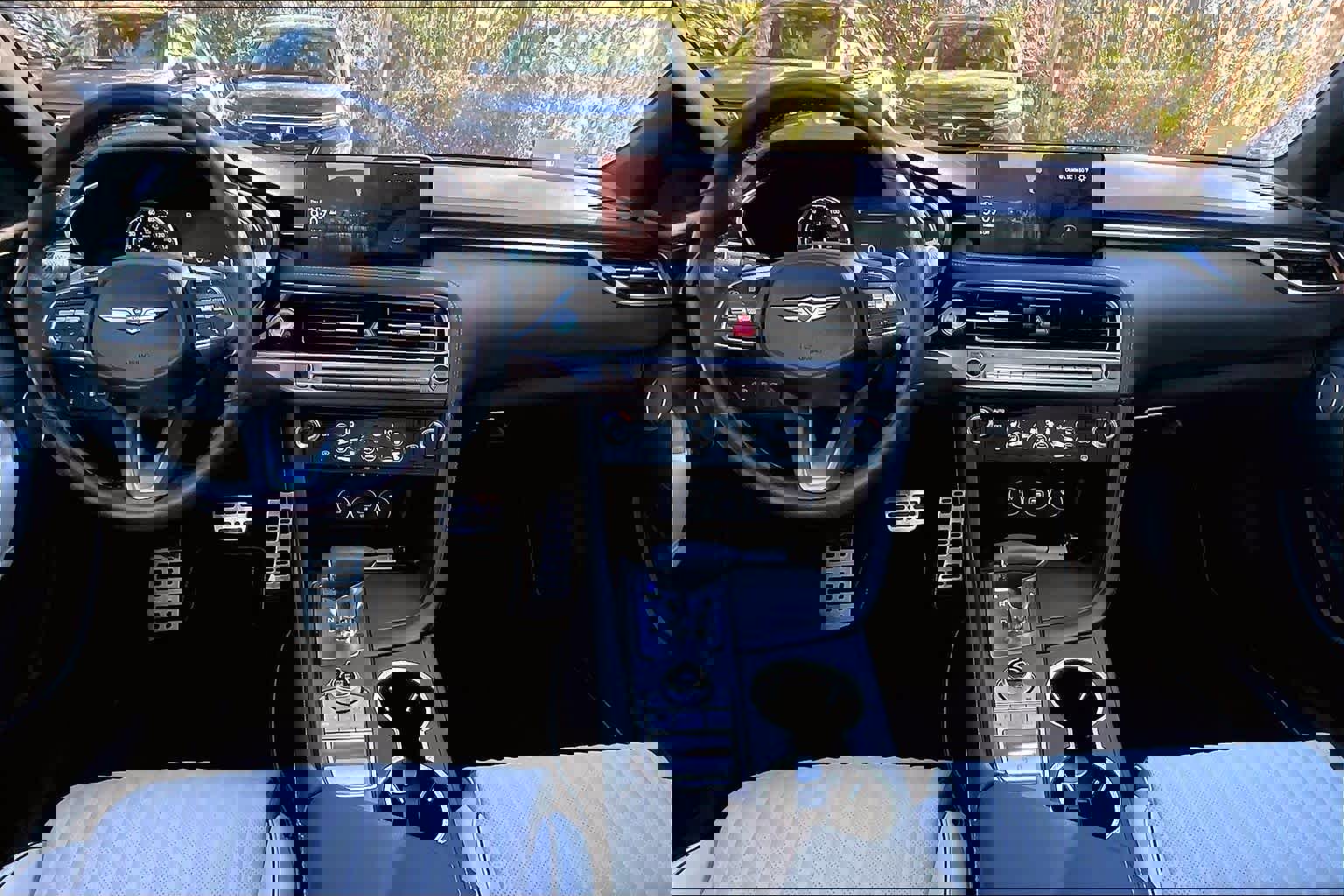 Used 2025 Genesis G70 3.3T Advanced image 16