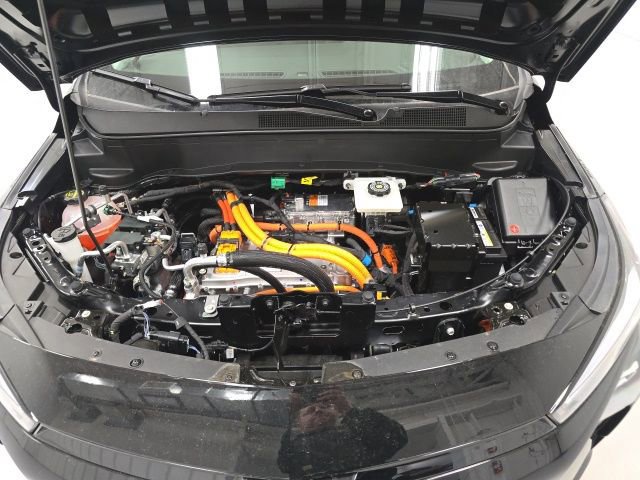 New 2027 Chevrolet Bolt RS w/ Technology Package image 28