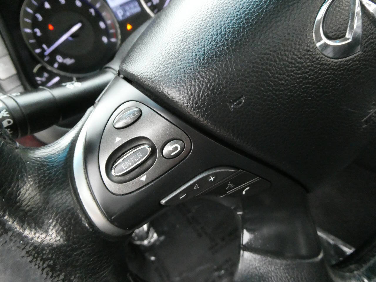 Used 2012 INFINITI M37 x w/ Premium Pkg AWD/4WD image 11