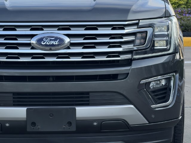 Used 2018 Ford Expedition Limited w/ Equipment Group 302A RWD image 8