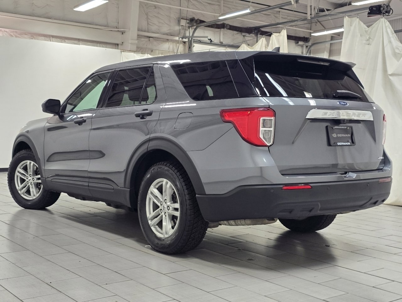 Used 2023 Ford Explorer 4WD image 11