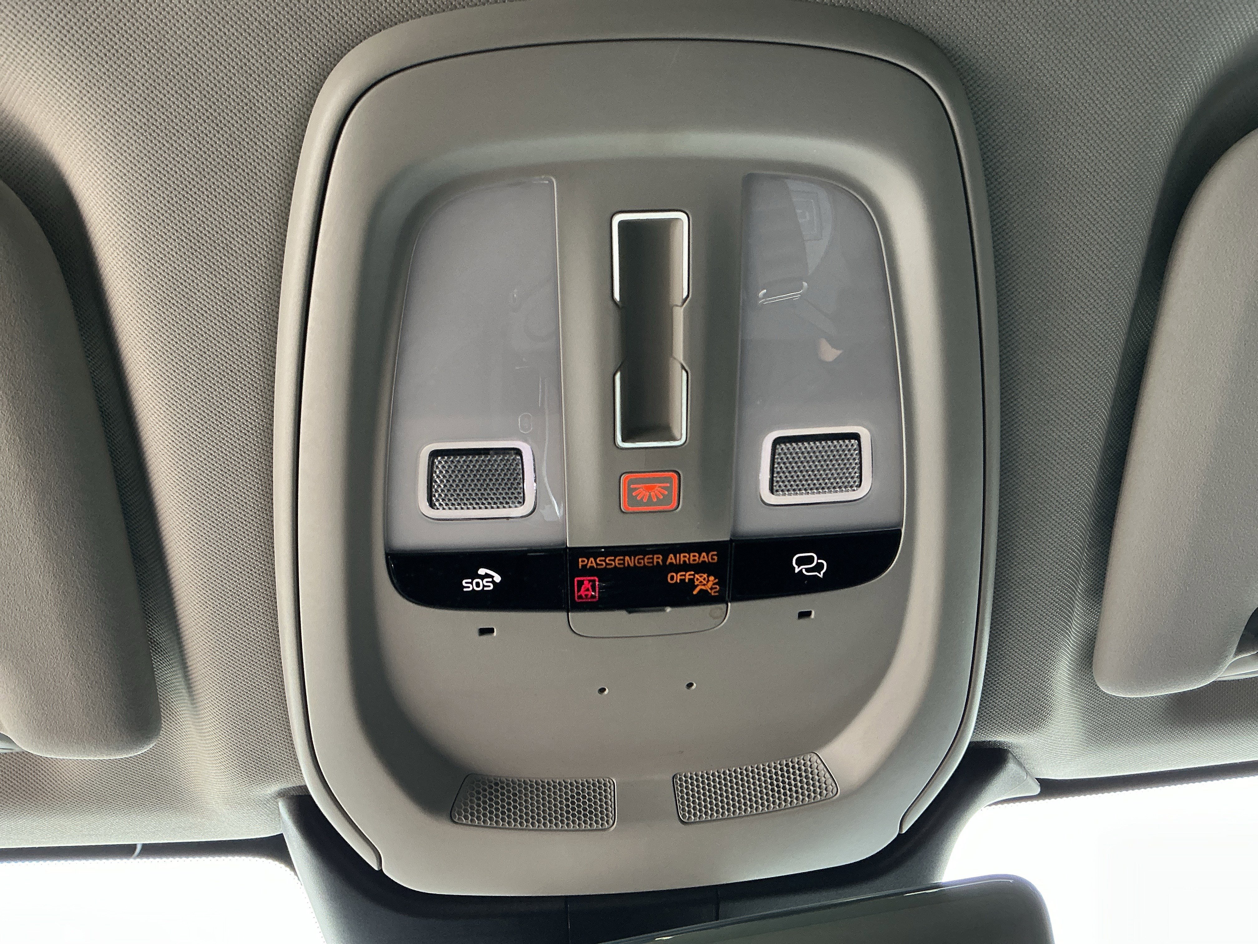 Used 2023 Volvo XC60 B5 Plus image 27