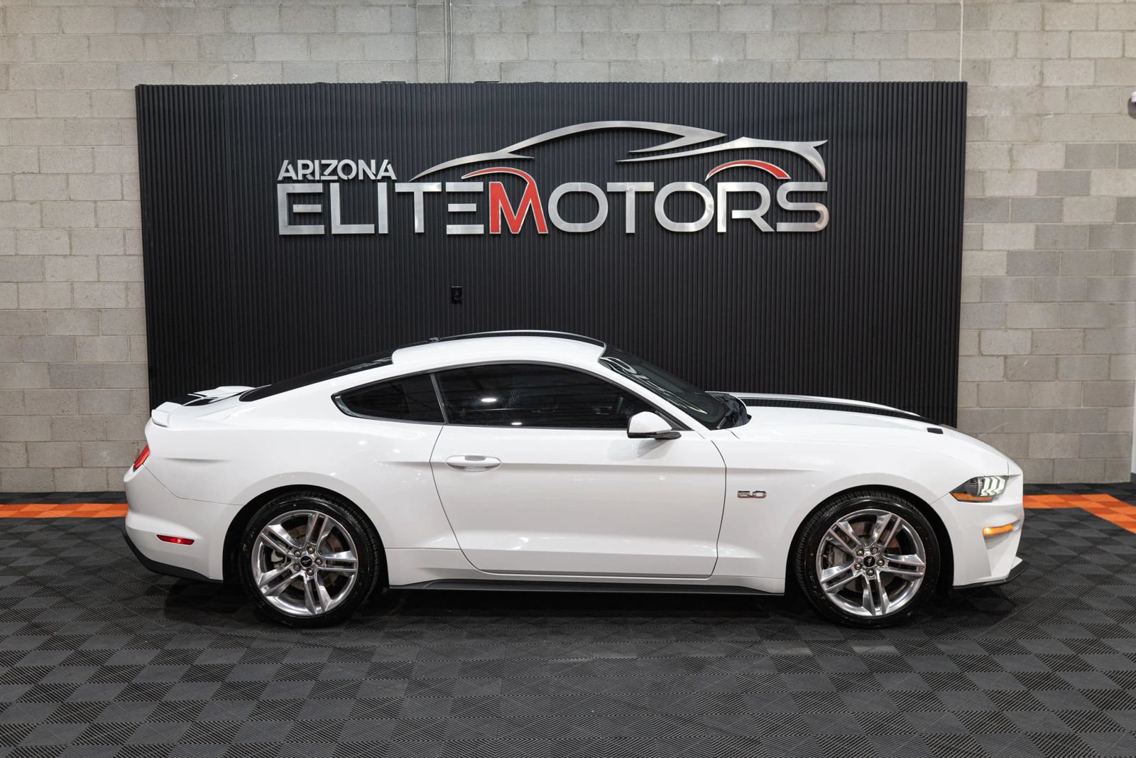 Used 2020 Ford Mustang GT Premium w/ Equipment Group 401A RWD image 10