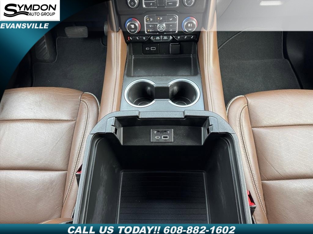 Used 2021 Chevrolet Suburban High Country w/ Premium Package image 16