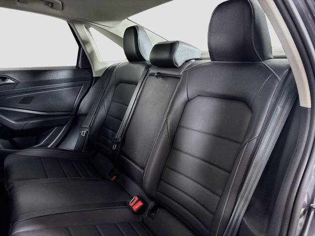 Certified 2024 Volkswagen Jetta SE FWD image 25