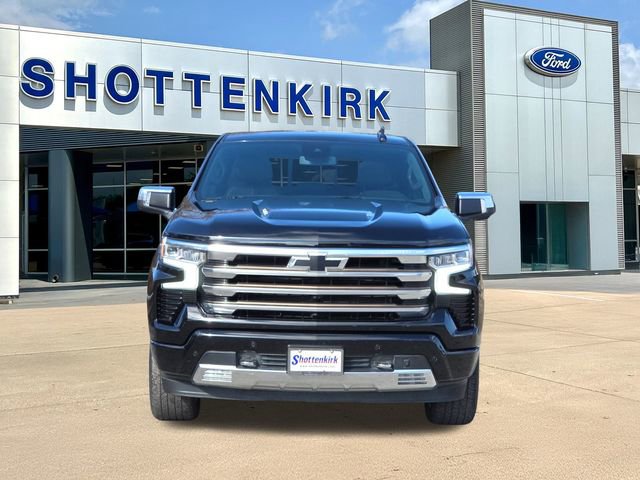 Used 2022 Chevrolet Silverado 1500 High Country w/ High Country Premium Package image 2