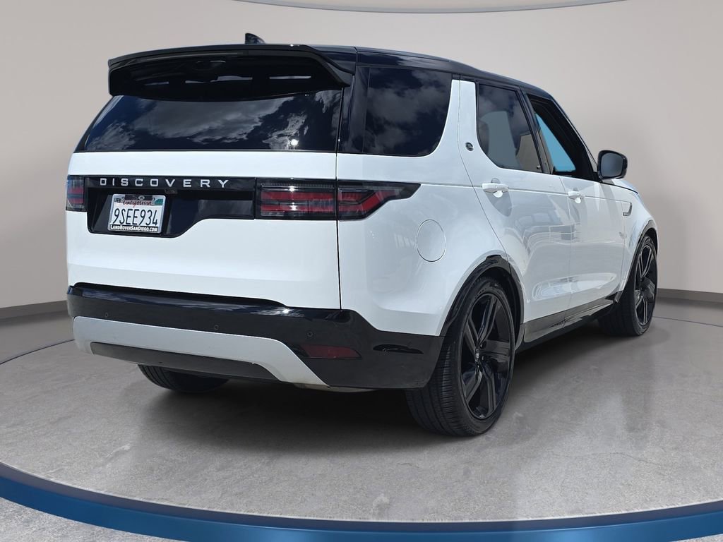 Certified 2025 Land Rover Discovery Metropolitan Edition AWD/4WD image 5