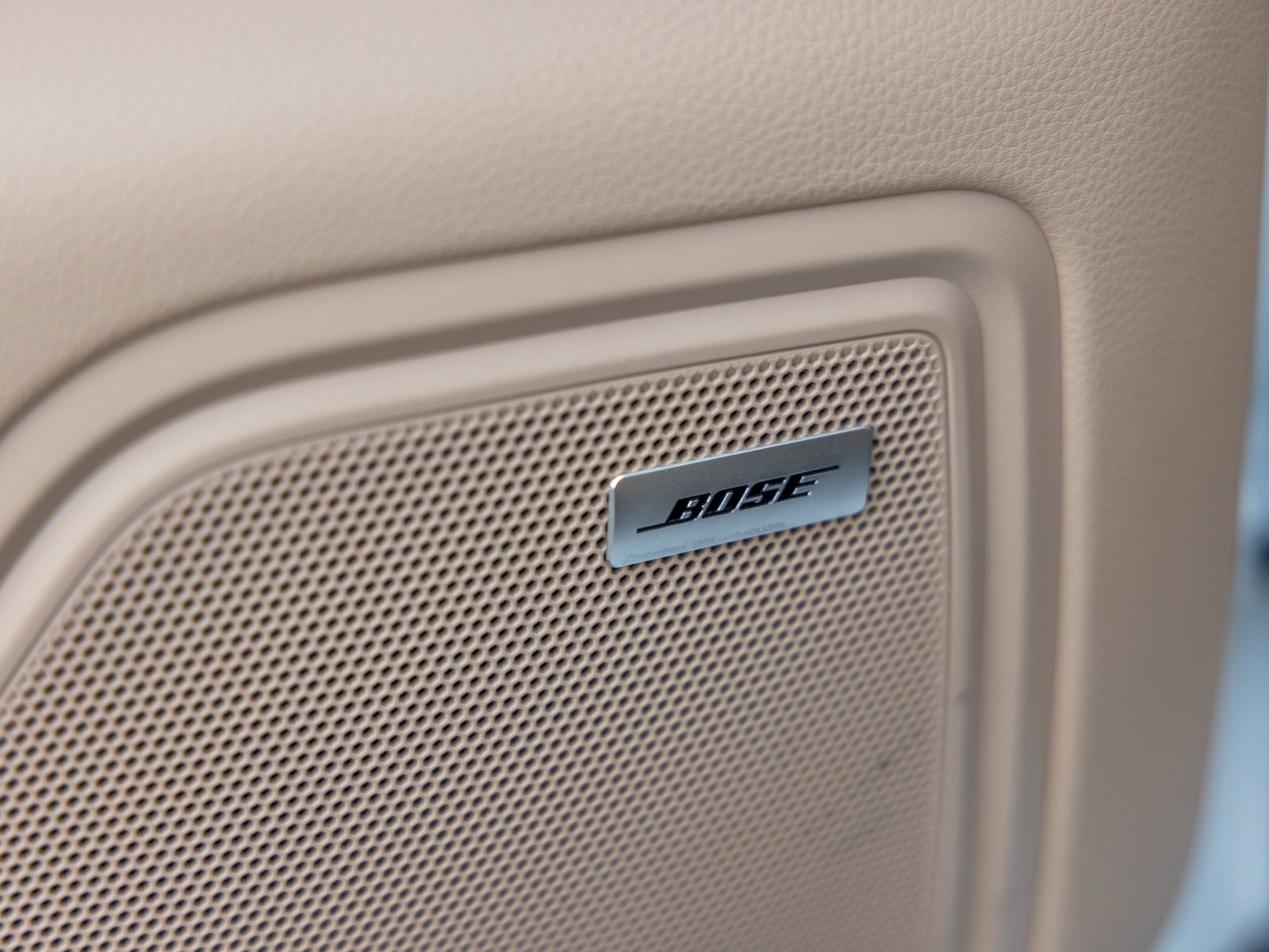 Certified 2023 Porsche Macan S image 24