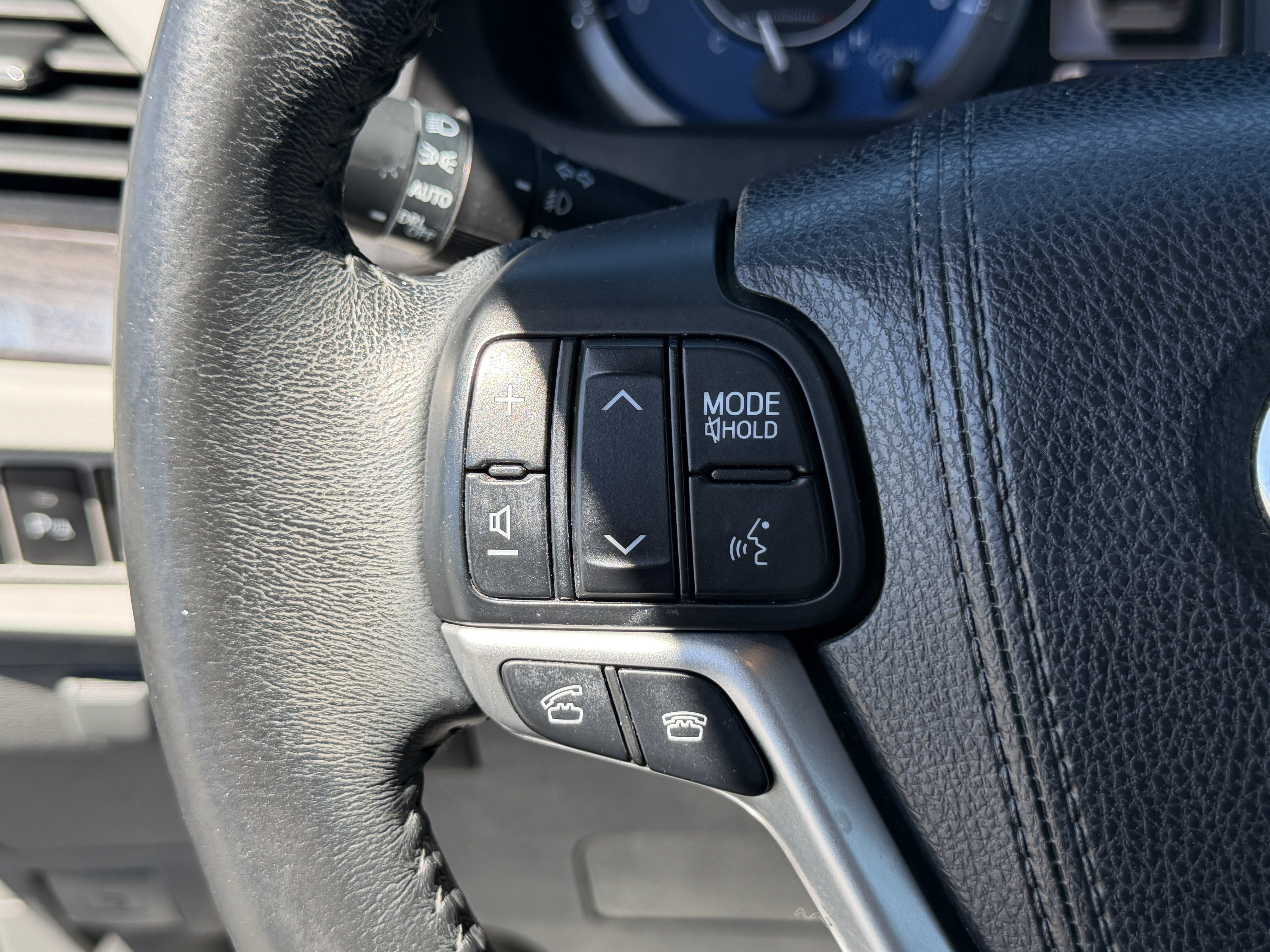 Used 2017 Toyota Sienna XLE w/ XLE Navigation Package FWD image 20