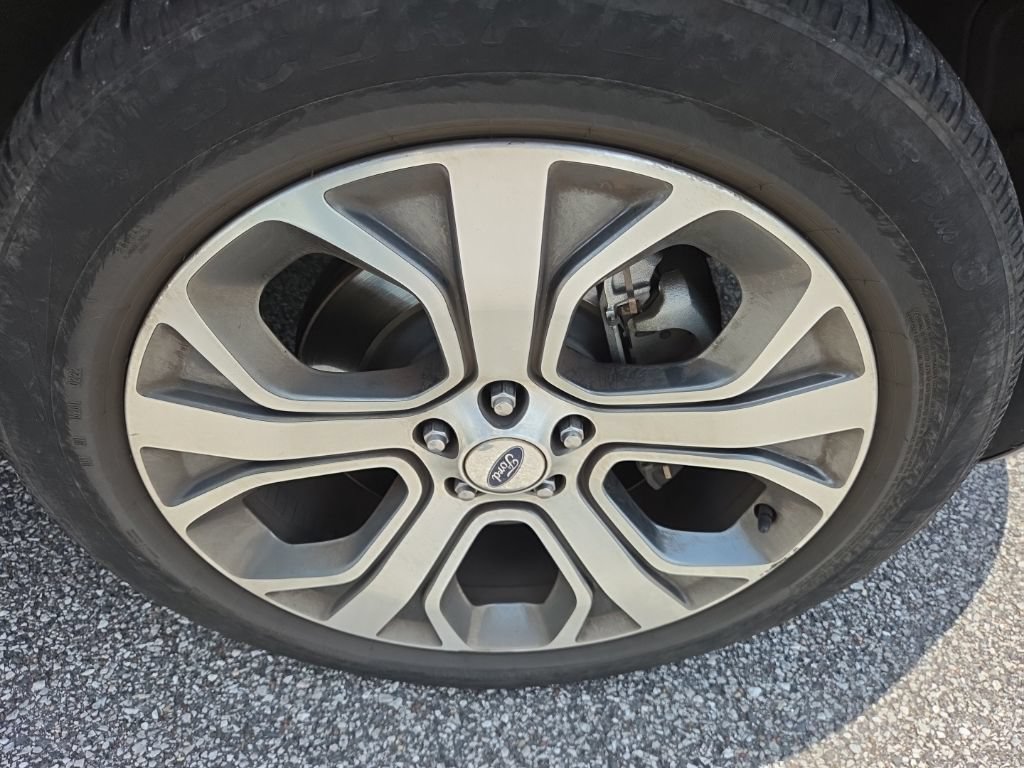 Used 2018 Ford Explorer Platinum AWD/4WD image 13