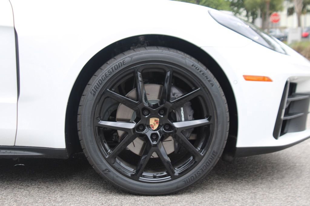 New 2025 Porsche Panamera 4 AWD/4WD image 13