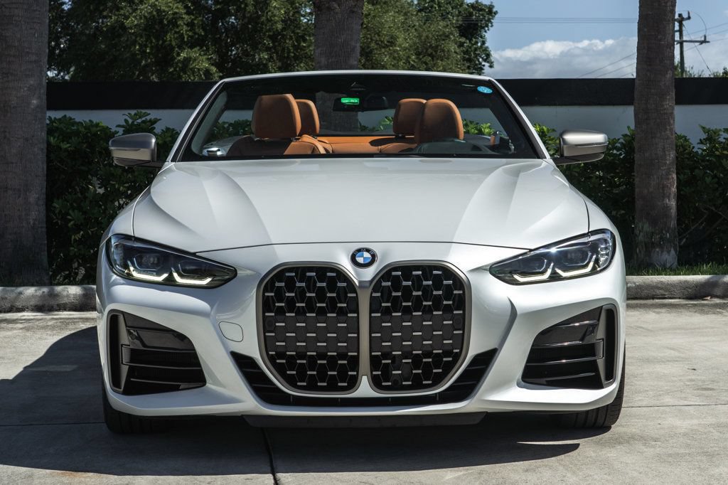 Used 2022 BMW M440i Convertible w/ Premium Package RWD image 13