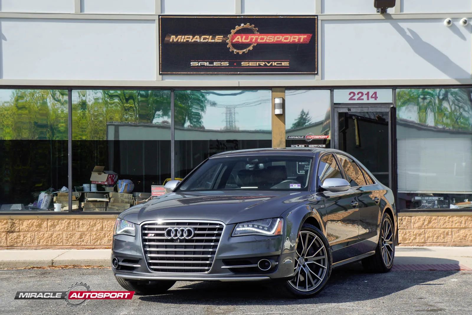 Used 2013 Audi S8 w/ Driver Assistance Pkg AWD/4WD image 1