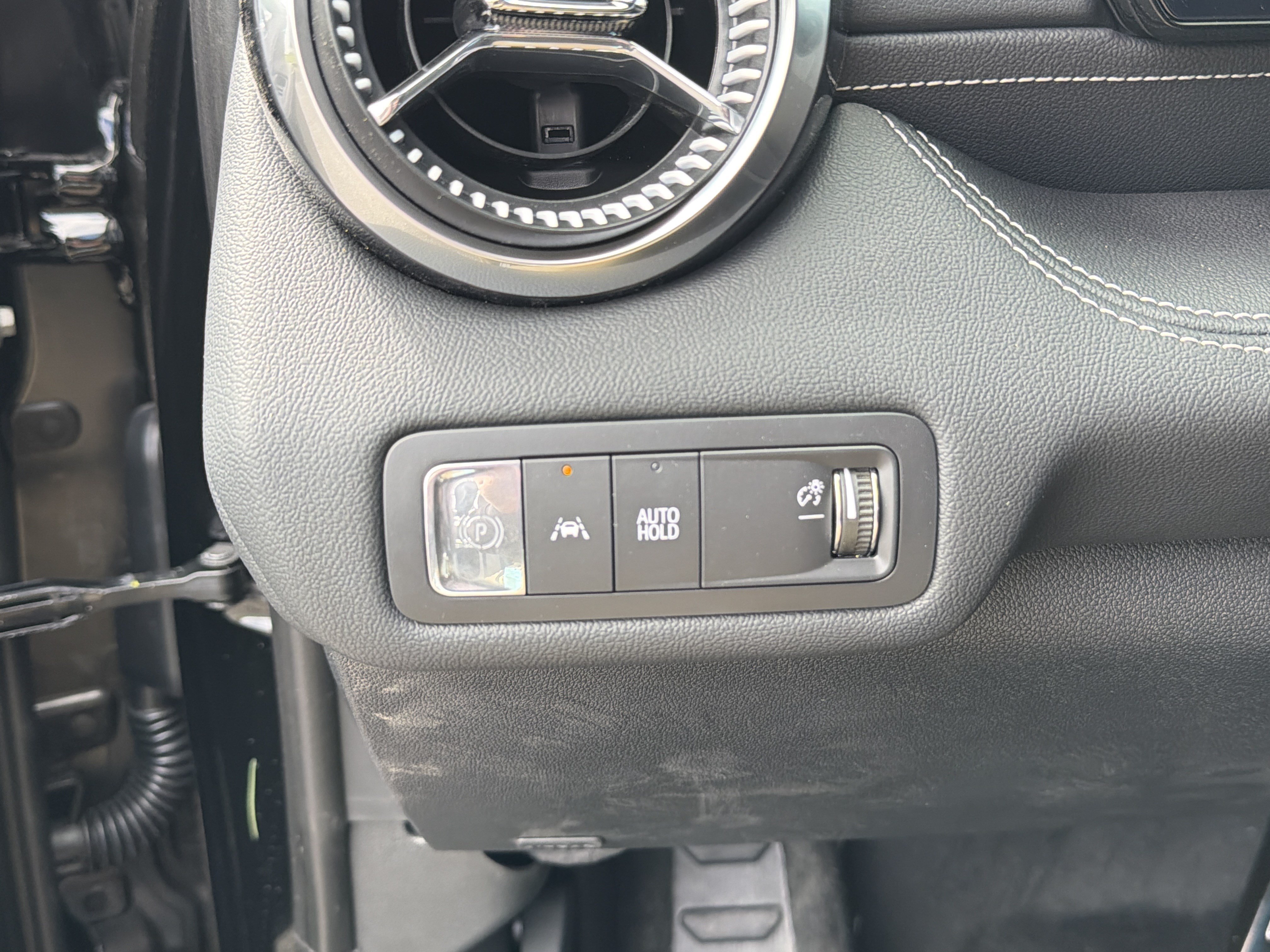 New 2026 Chevrolet Blazer EV LT w/ LPO, Blackout Package AWD/4WD image 19