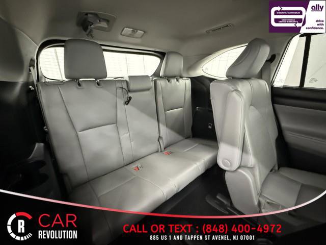 Used 2021 Toyota Highlander XLE image 53