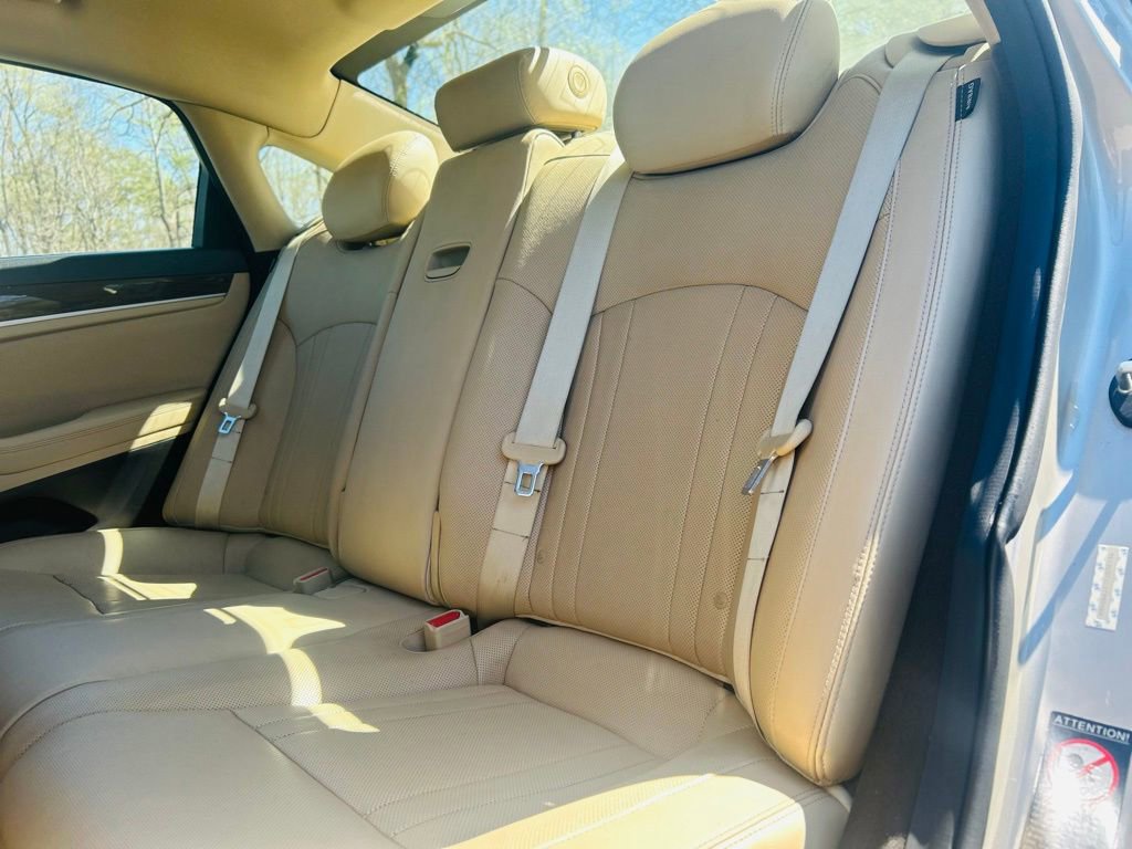 Used 2015 Hyundai Genesis 3.8 image 24