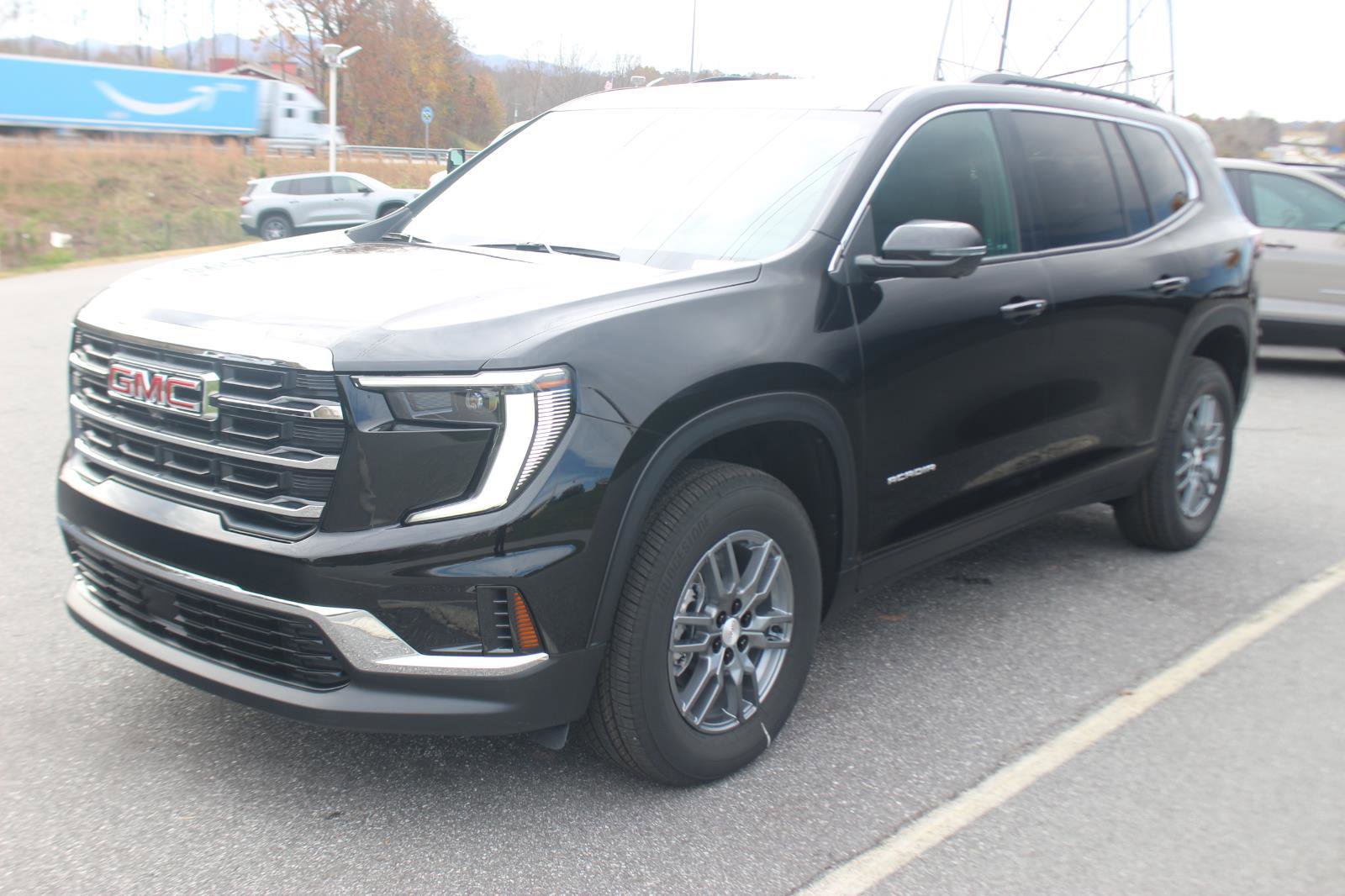 New 2025 GMC Acadia Elevation image 3