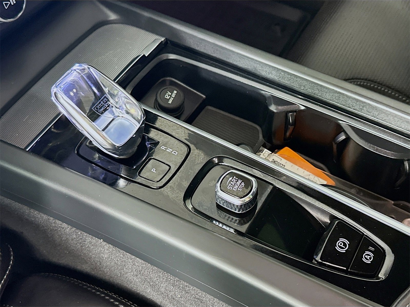 Used 2024 Volvo XC60 T8 Ultimate w/ Protection Package Premier image 17