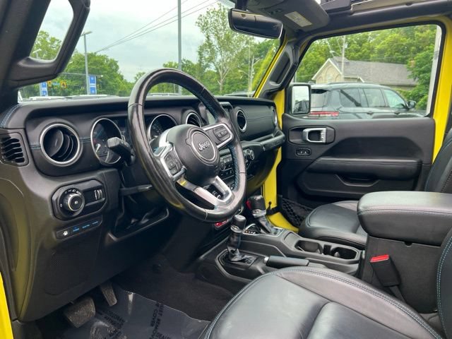Used 2023 Jeep Wrangler Unlimited Rubicon 4xe w/ Cold Weather Group AWD/4WD image 2
