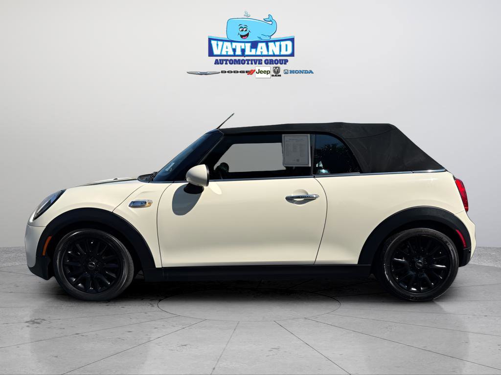 Used 2019 MINI Cooper S w/ Signature Upholstery Package image 2