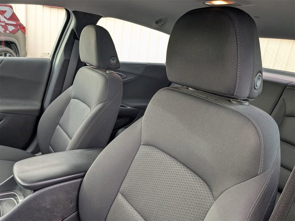 Used 2019 Chevrolet Malibu RS image 13