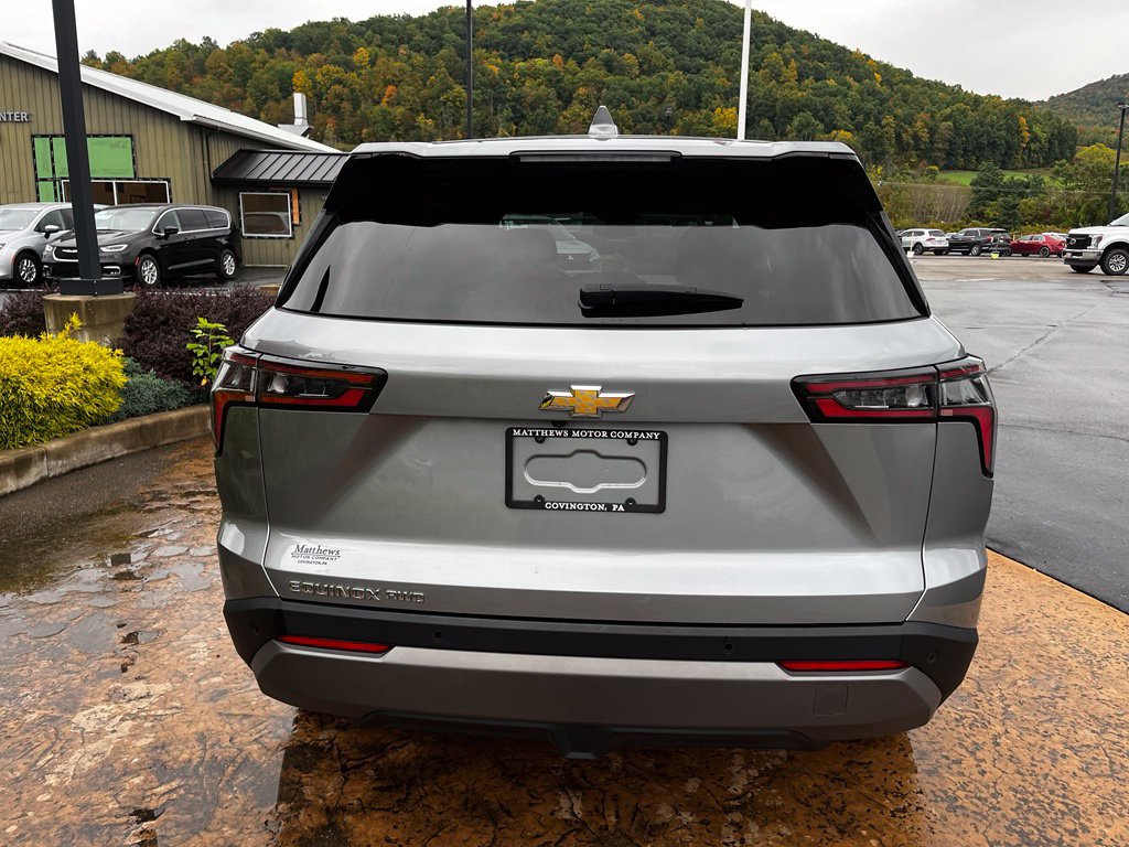 Used 2025 Chevrolet Equinox LT AWD/4WD image 6
