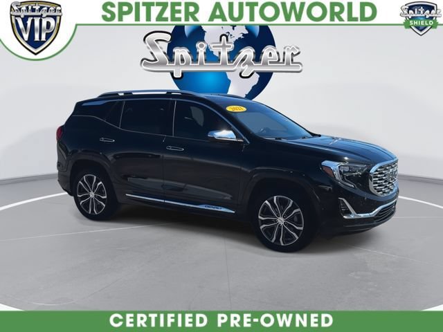 Used 2021 GMC Terrain Denali w/ Denali Premium Package AWD/4WD image 2