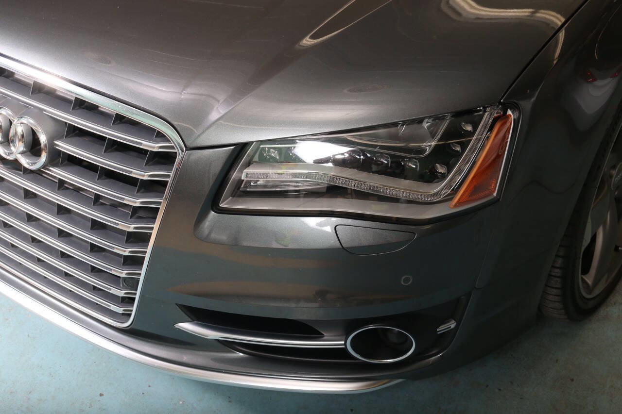 Used 2014 Audi S8 AWD/4WD image 17
