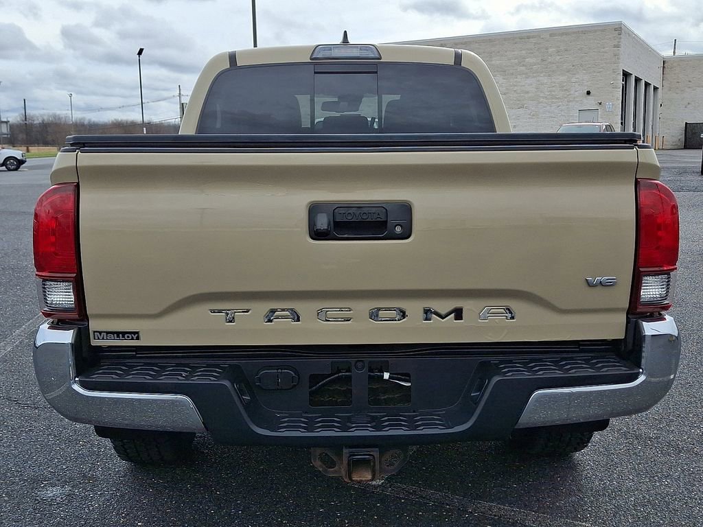 Used 2019 Toyota Tacoma TRD Off-Road image 5