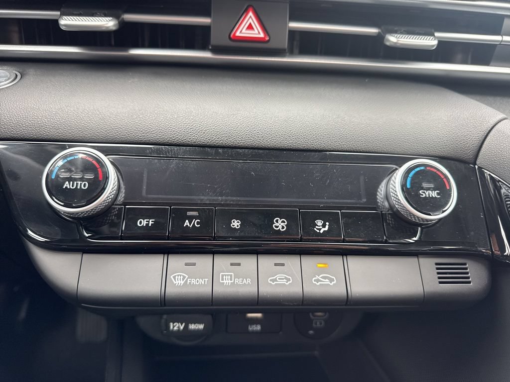 New 2026 Hyundai Elantra Hybrid FWD image 14