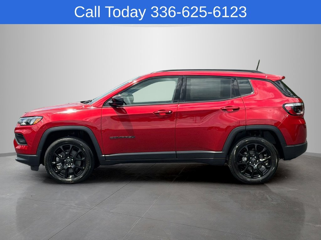 New 2026 Jeep Compass Latitude AWD/4WD image 2