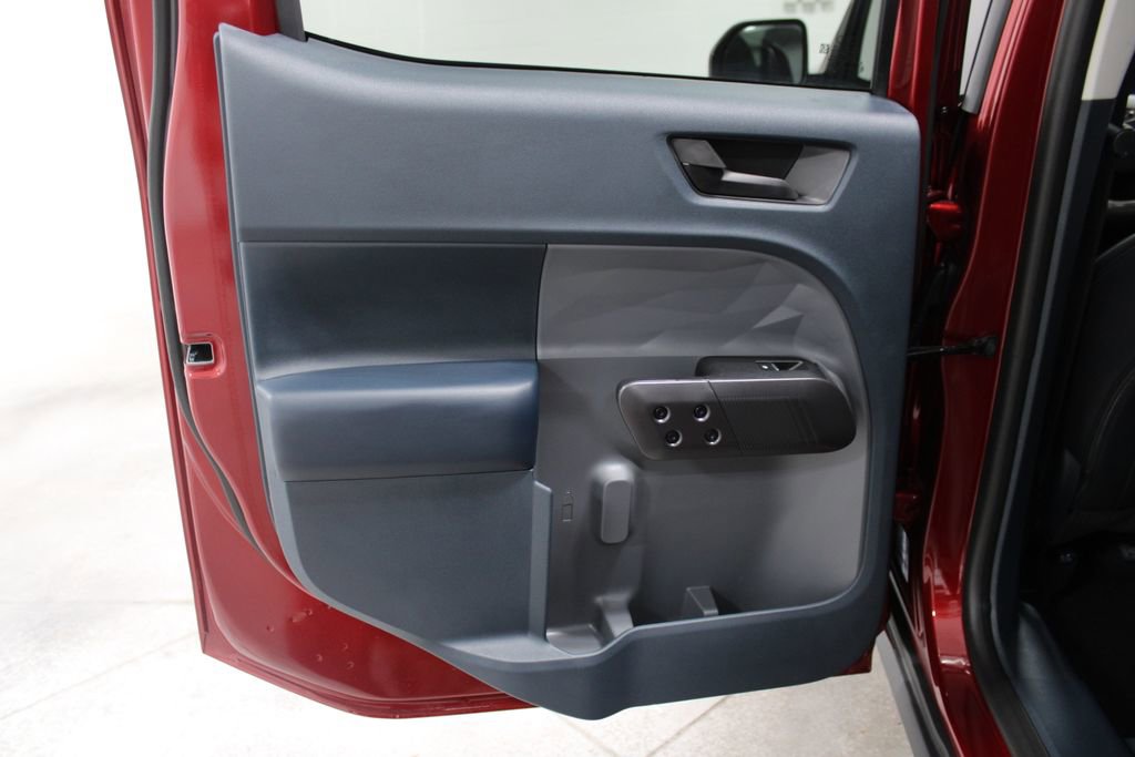 New 2025 Ford Maverick Lariat w/ Black Appearance Package image 21