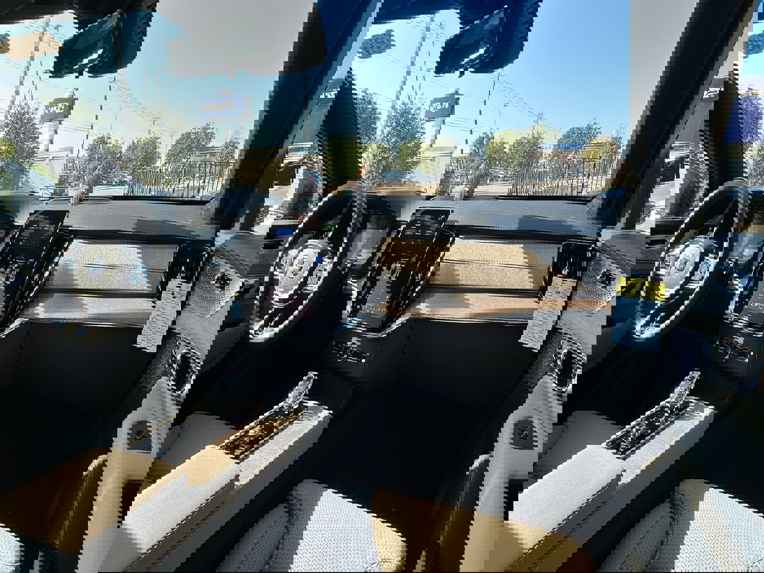 New 2026 Volvo XC90 B5 Ultra image 11