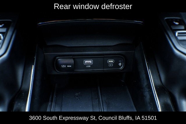 Used 2025 Kia Telluride EX w/ EX Captain's Chair Package AWD/4WD image 14