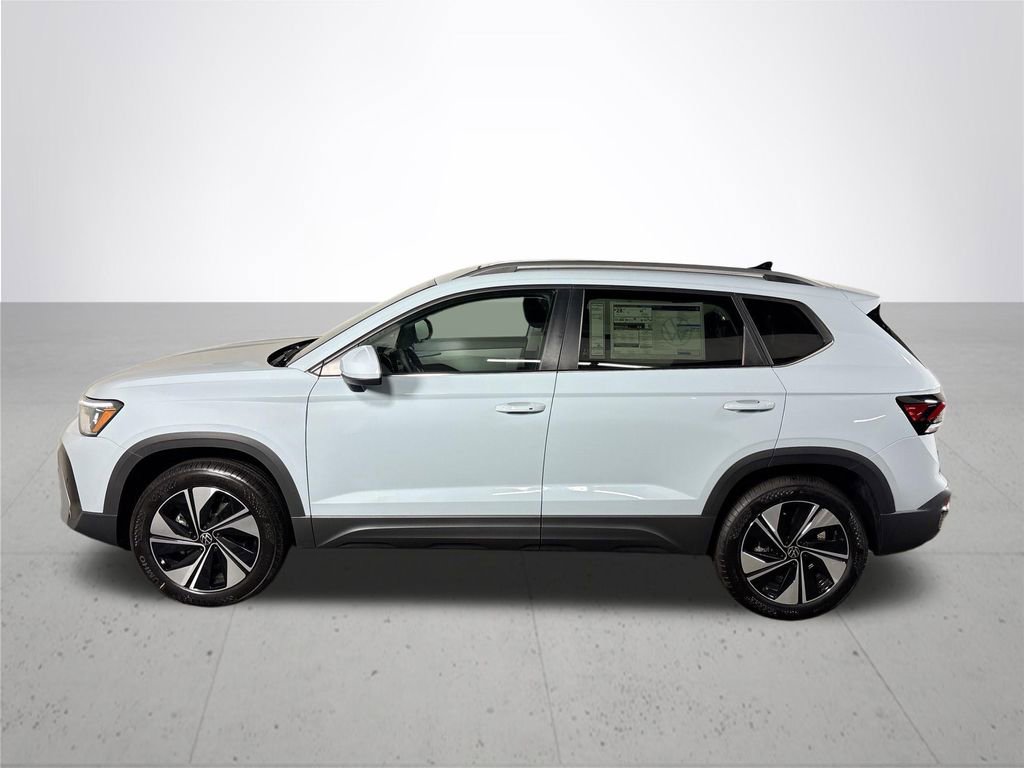 New 2025 Volkswagen Taos SE image 9