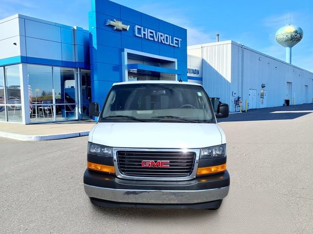 Used 2025 GMC Savana 2500 w/ Driver Convenience Package RWD image 9