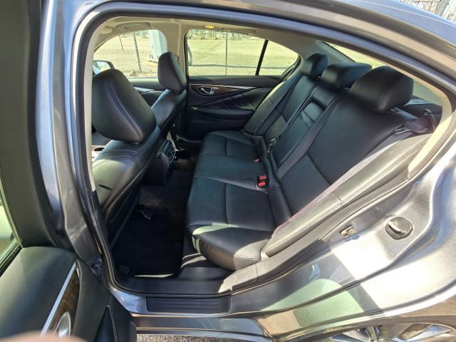 Used 2018 INFINITI Q50 Luxe w/ Essential Package (3.0T Luxe) image 12