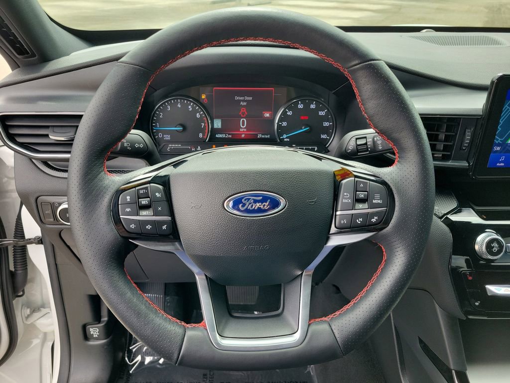 Used 2023 Ford Explorer ST-Line w/ Class IV Trailer Tow Package RWD image 22