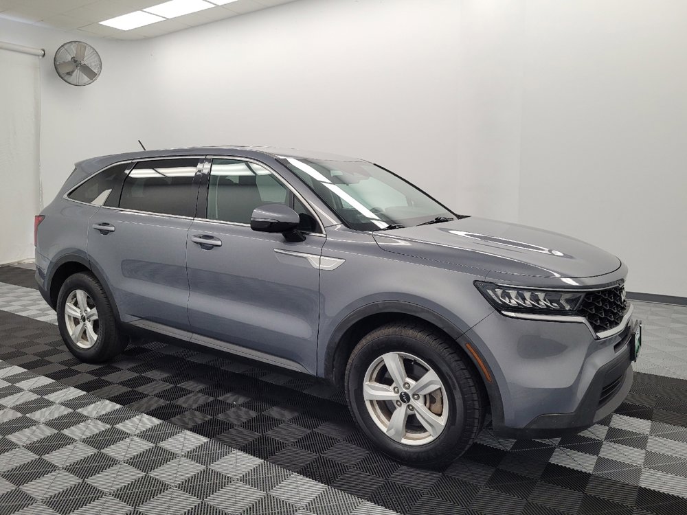 Used 2023 Kia Sorento LX FWD image 11