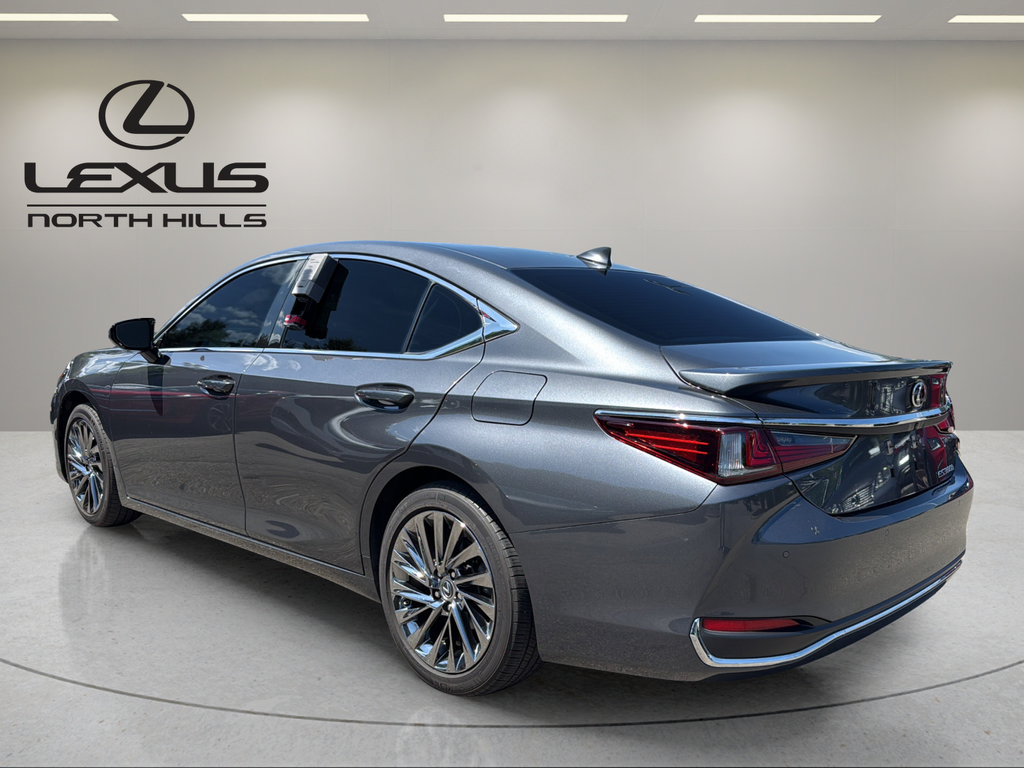 Used 2024 Lexus ES 300h w/ Technology Package FWD image 8
