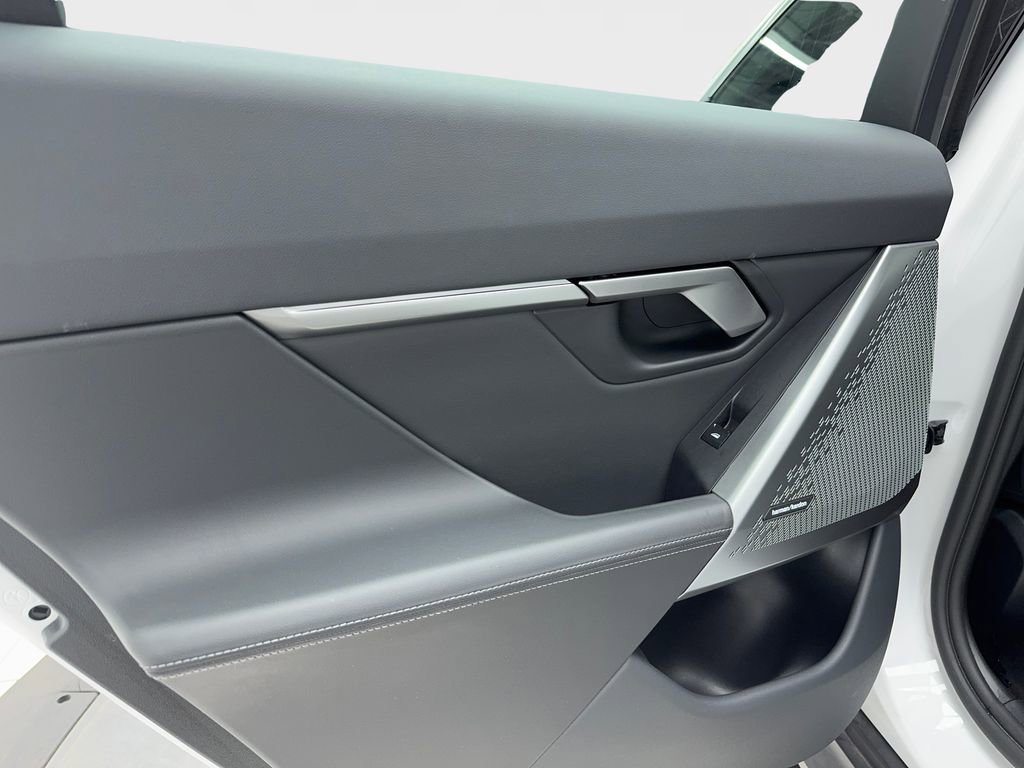 Used 2025 BMW 530i RWD image 48