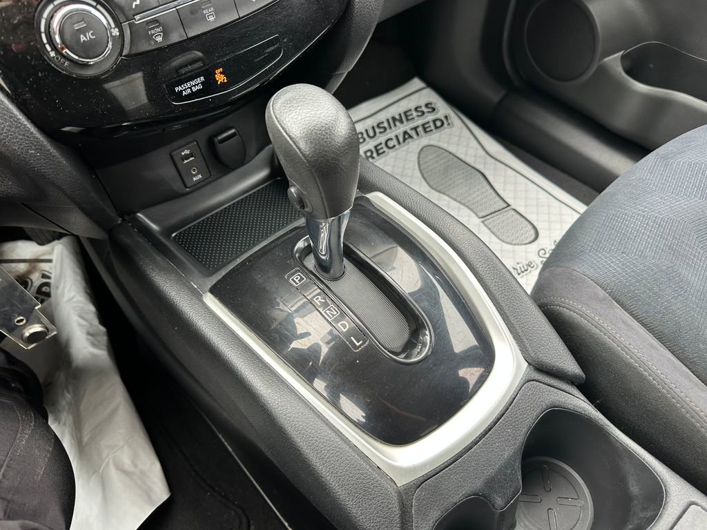 Used 2016 Nissan Rogue S AWD/4WD image 6