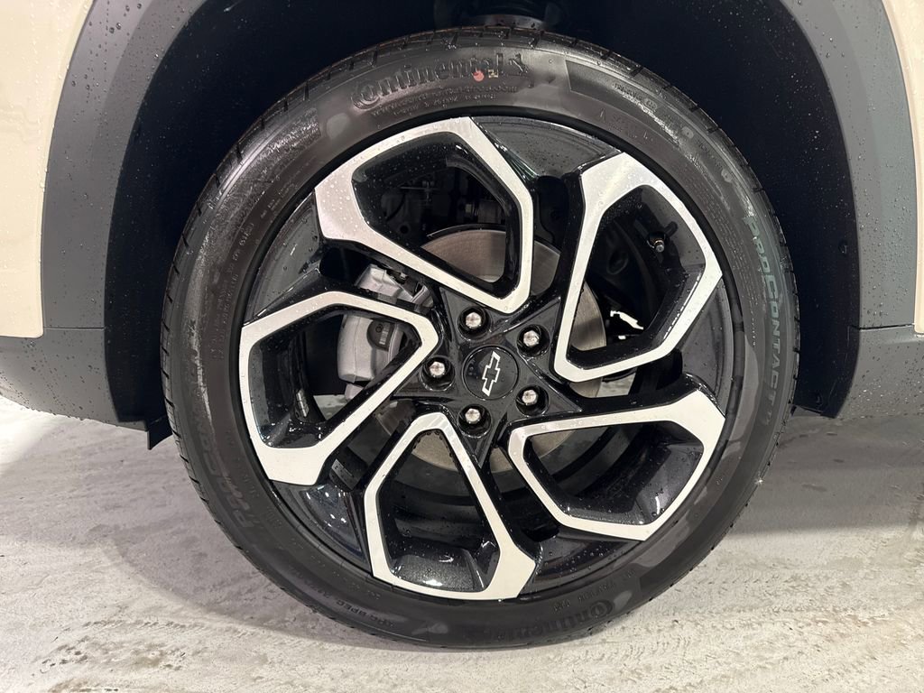 New 2026 Chevrolet Trax RS w/ Driver Confidence Package FWD image 45