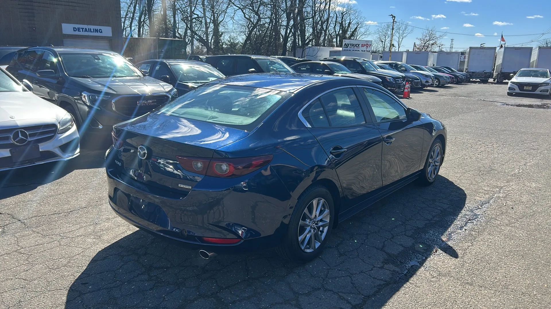 Used 2022 MAZDA MAZDA3 2.0 Sedan 4D image 5